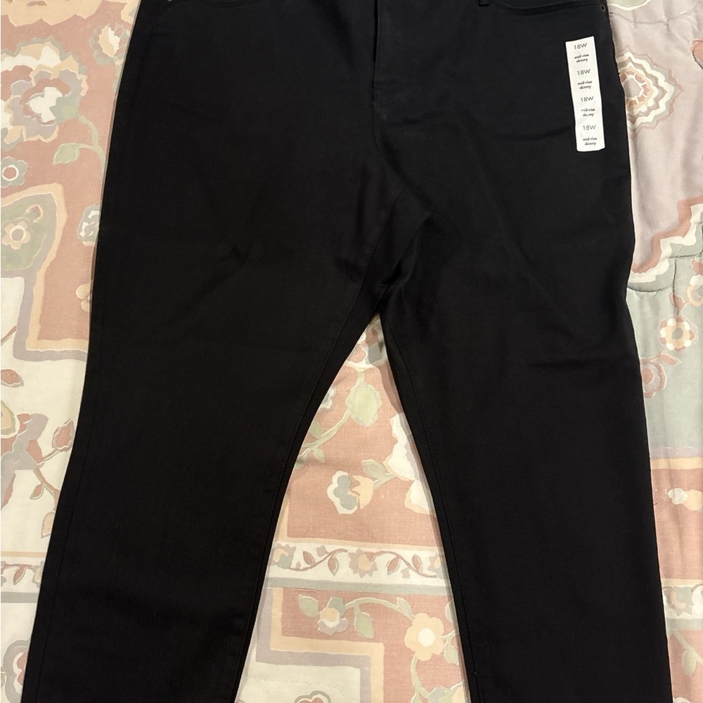 Ava & Viv Women’s Black Mid Rise Skinny Jeans Size 18W Stretch